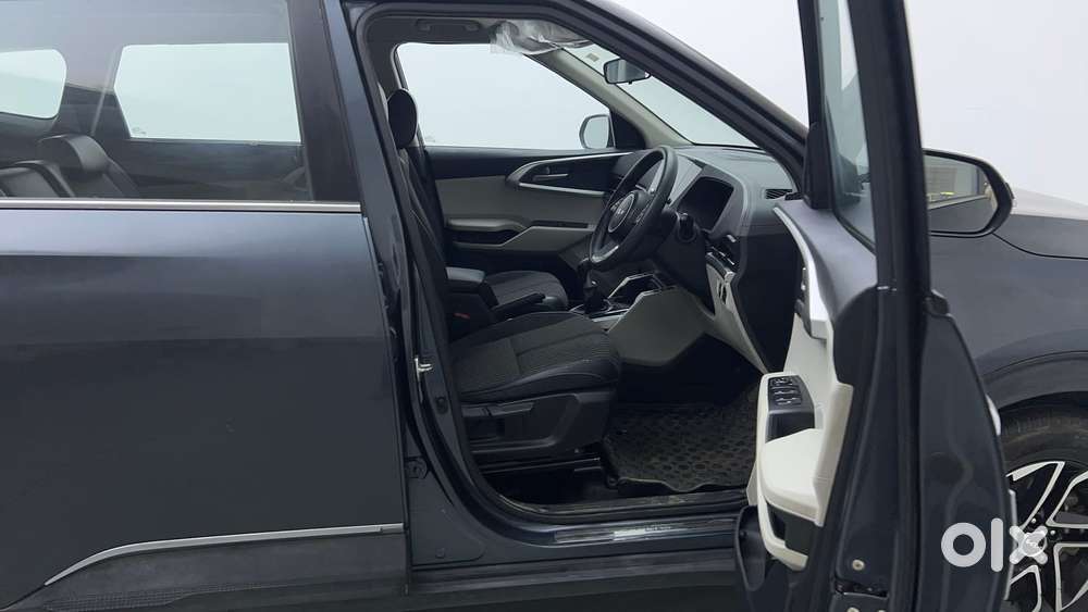 Kia Carens 1.4 Prestige Plus Turbo 7 Str, 2023, Petrol