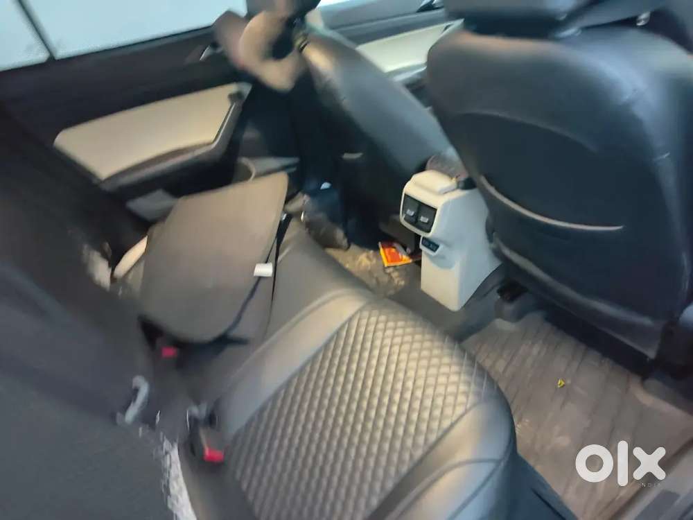 Skoda Slavia Ambition Petrol 2024