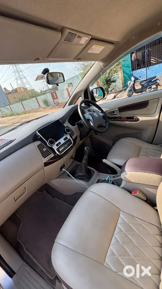 Toyota Innova 2015 Diesel 135000 Km Driven