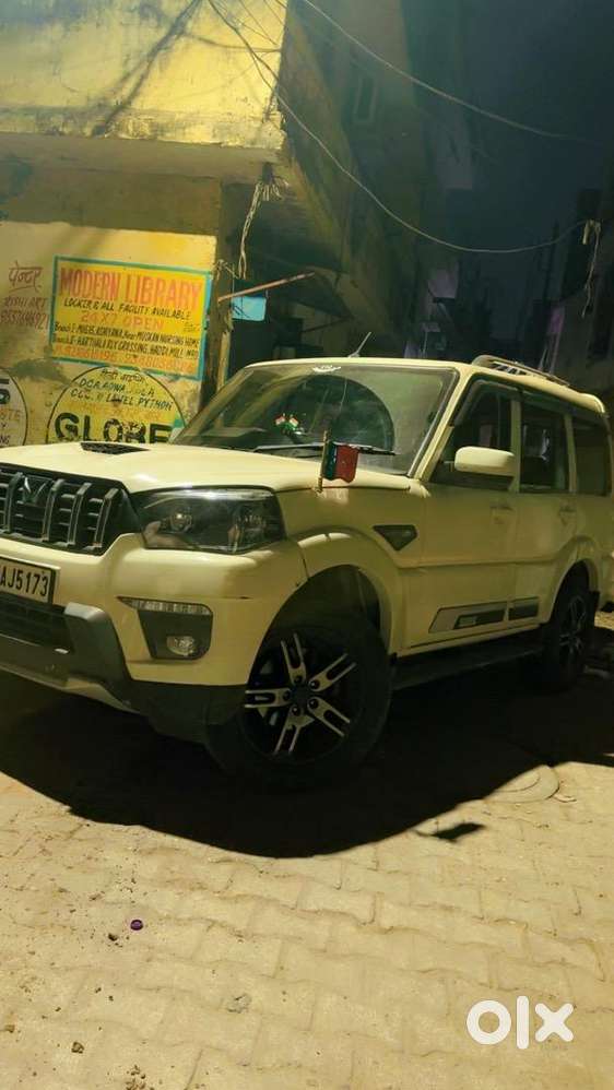 Mahindra Scorpio Classic 2023 Diesel 52000 Km Driven