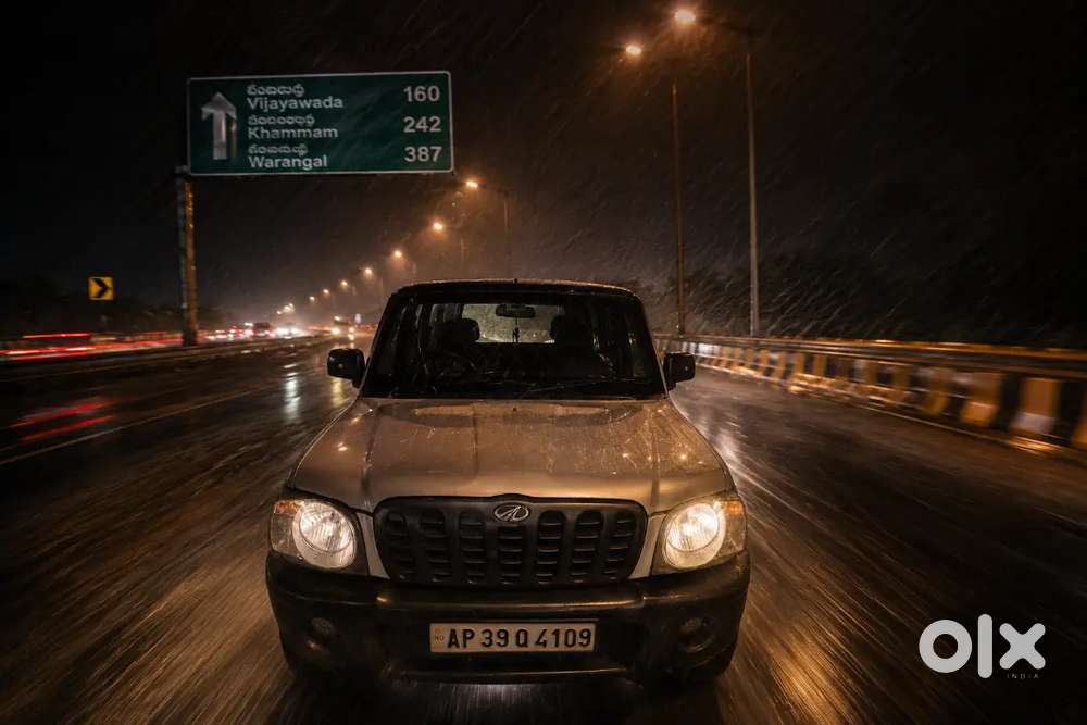 Mahindra Scorpio 2005