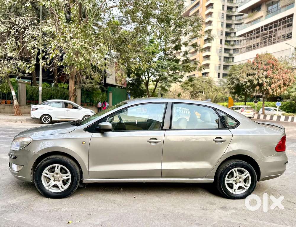 Skoda Rapid 2011-2013 1.6 Mpi At Elegance, 2013, Petrol