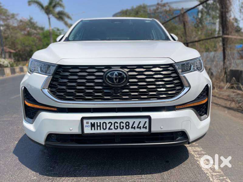 Toyota Innova Hycross 2.0 Zx (o) Hybrid 7 Str, 2024, Petrol