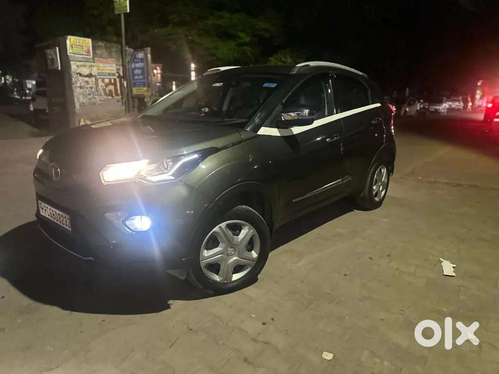 Tata Nexon 1.2 Revotron 2023 Sunroof Edition