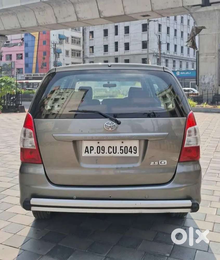 Toyota Innova 2011 Diesel 102000 Km Driven