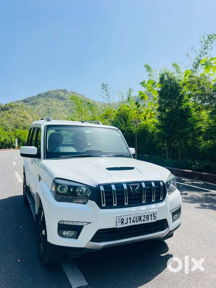Mahindra Scorpio Classic  S11 2024