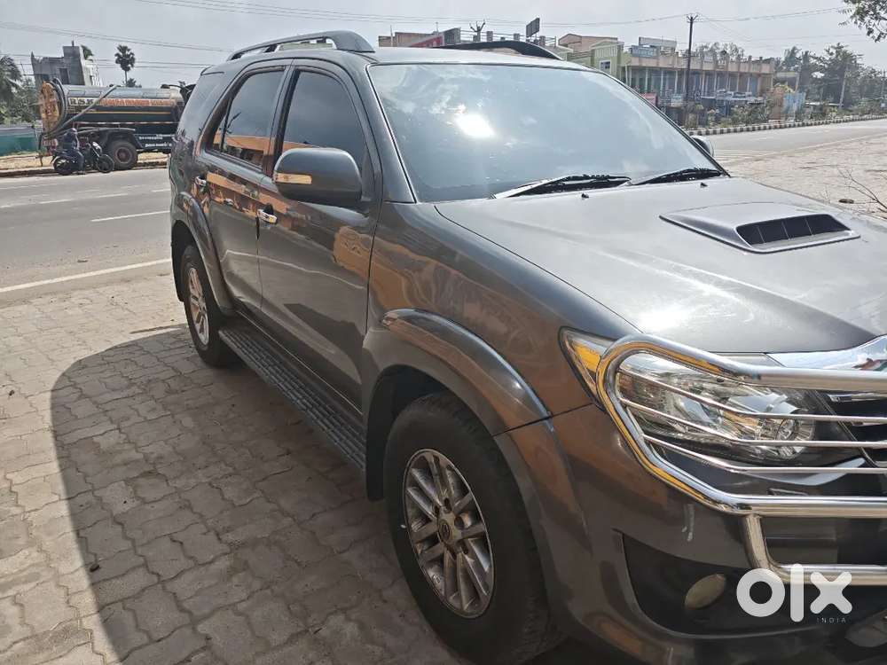 Toyota Fortuner 2012