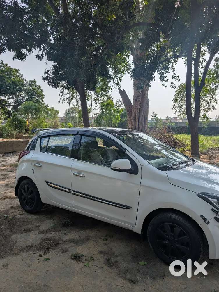 I20 Spotz (cng/petrol)