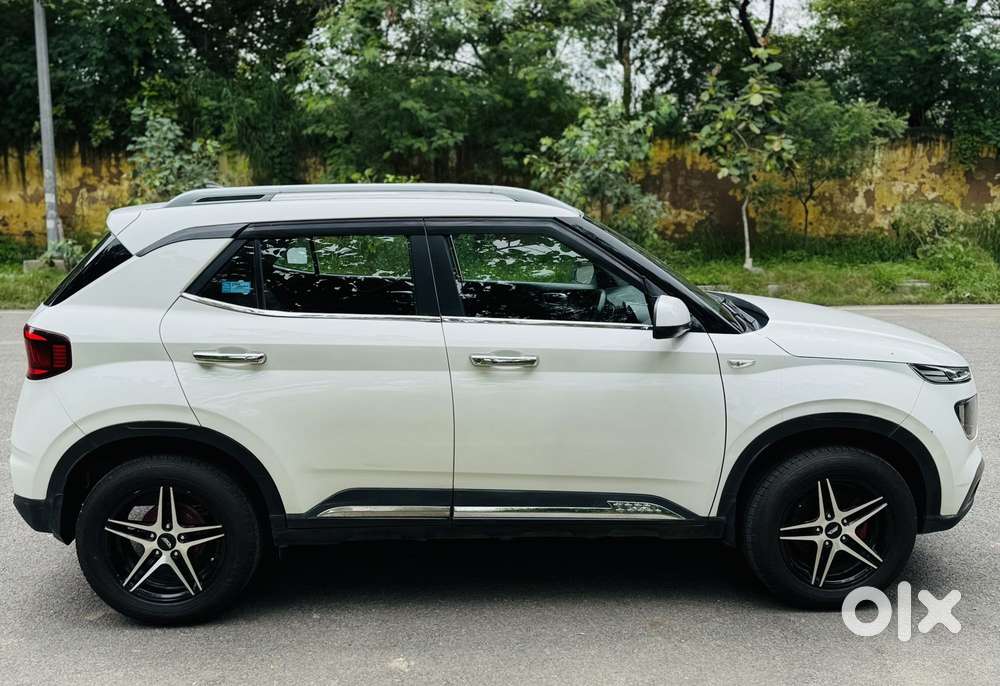 Hyundai Venue S 1.2 Petrol, 2022, Petrol