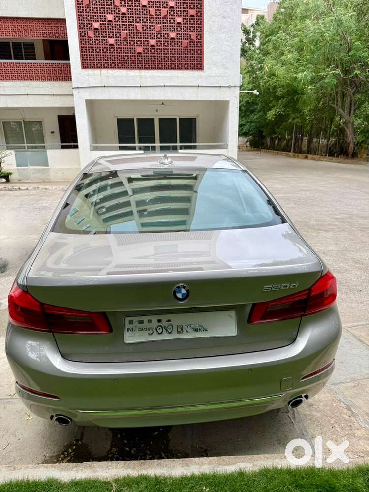 2018 Bmw 520d Luxury Line &ndash; Premium Luxuy Sedan