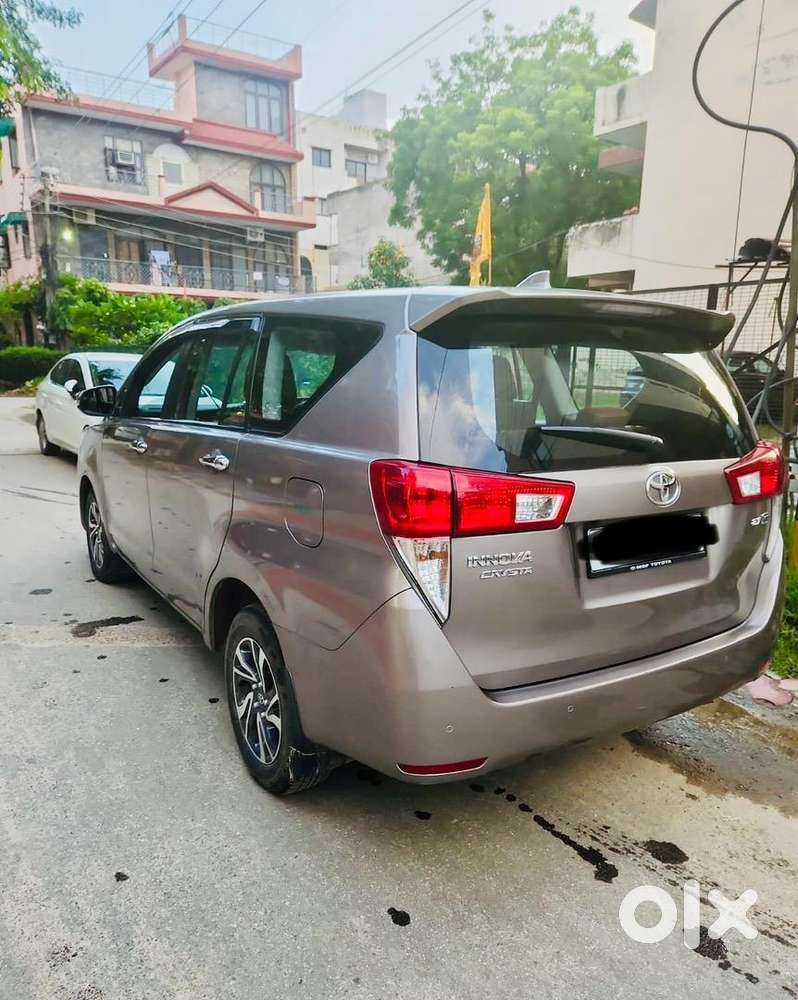 2022 Toyota Innova Crysta Gx At  39k Km  1st Owner  Mint Condition
