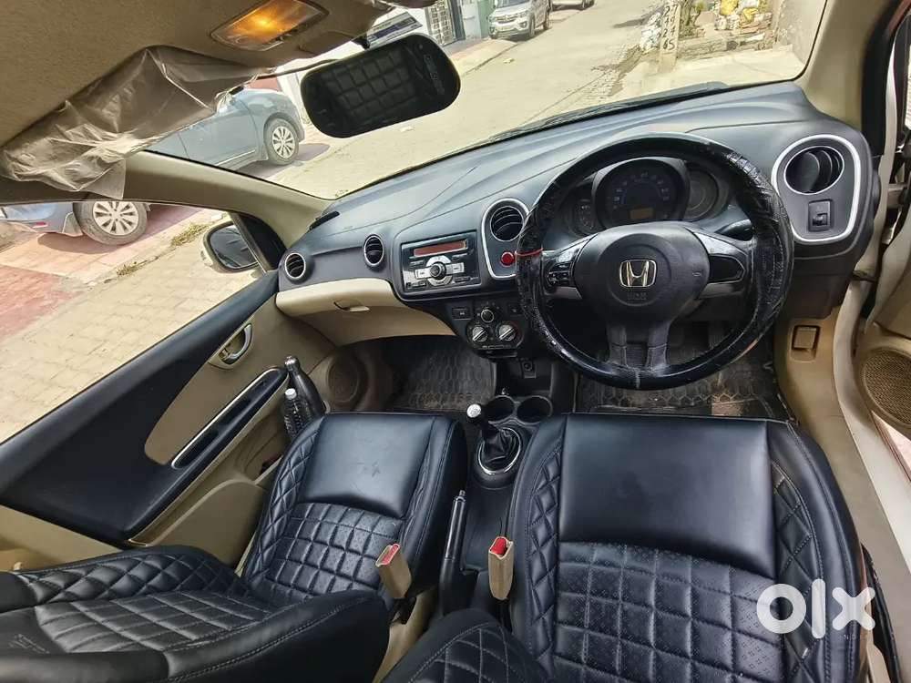Best 7 Seater Car For Family New Condition Type.