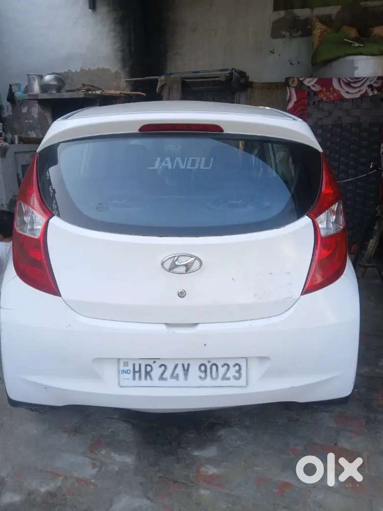 Hyundai Eon Magna 2015