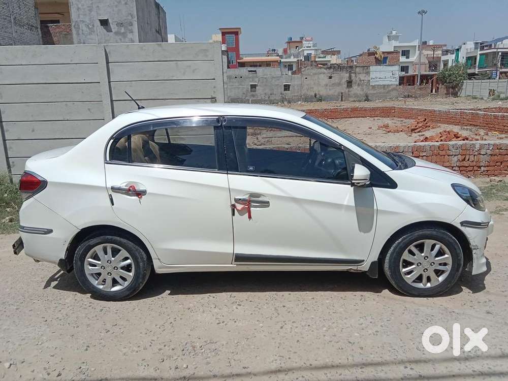 Honda Amaze 2016 Diesel Well Maintained