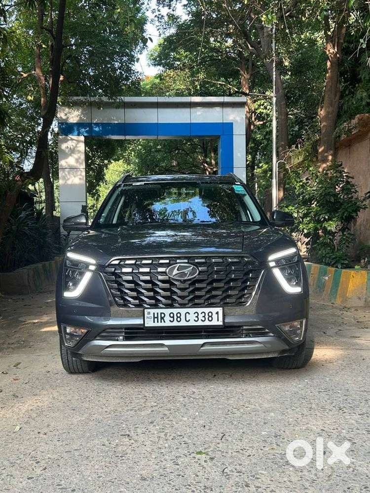 Hyundai Alcazar 2.0 Signature (o) Petrol At 6 Str Dual Tone, 2022, P..