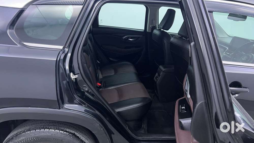 Maruti Suzuki Grand Vitara 1.5 Alpha Smart Hybrid, 2023, Petrol