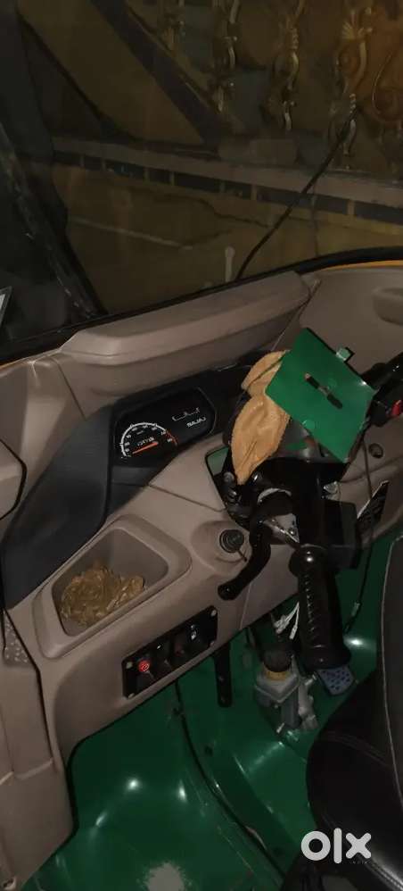 Auto Bajaj