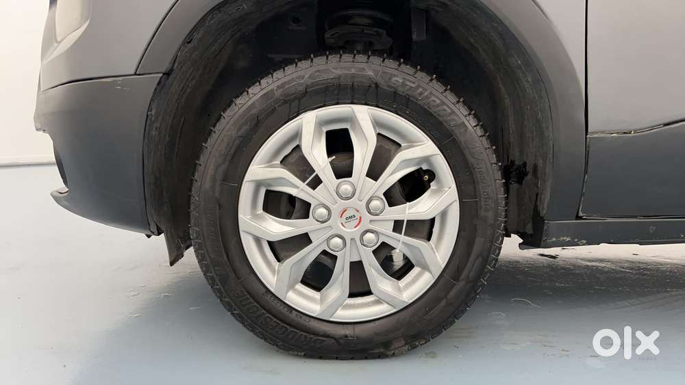 Tata Punch Accomplished, 2023, Petrol