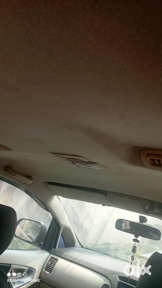 Toyota Innova 2010 Diesel Well Maintained