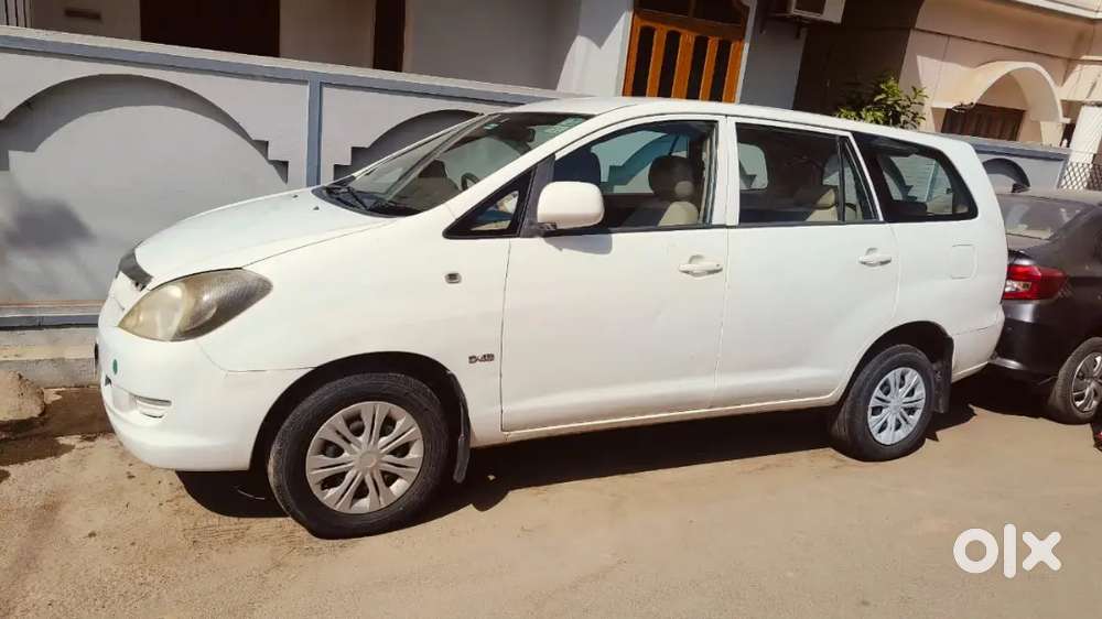 Toyata Innova