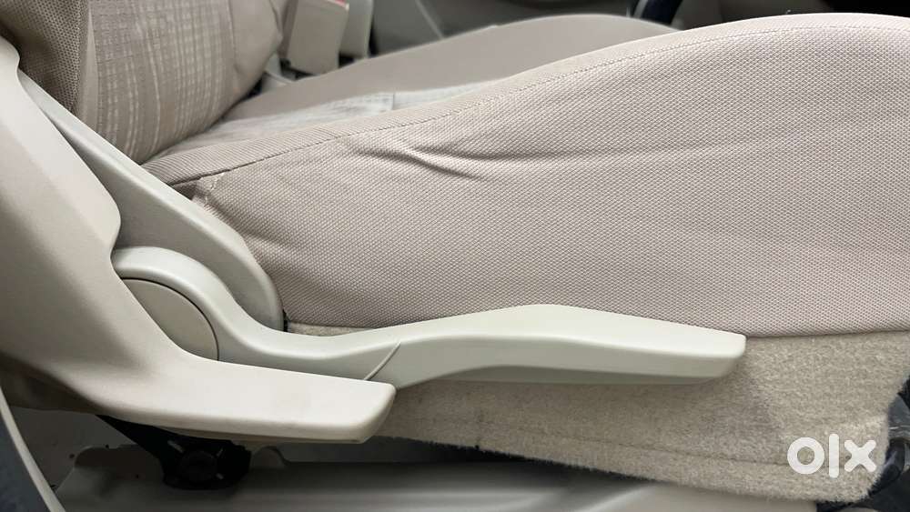 Maruti Suzuki Swift Dzire Amt Vxi, 2019, Petrol