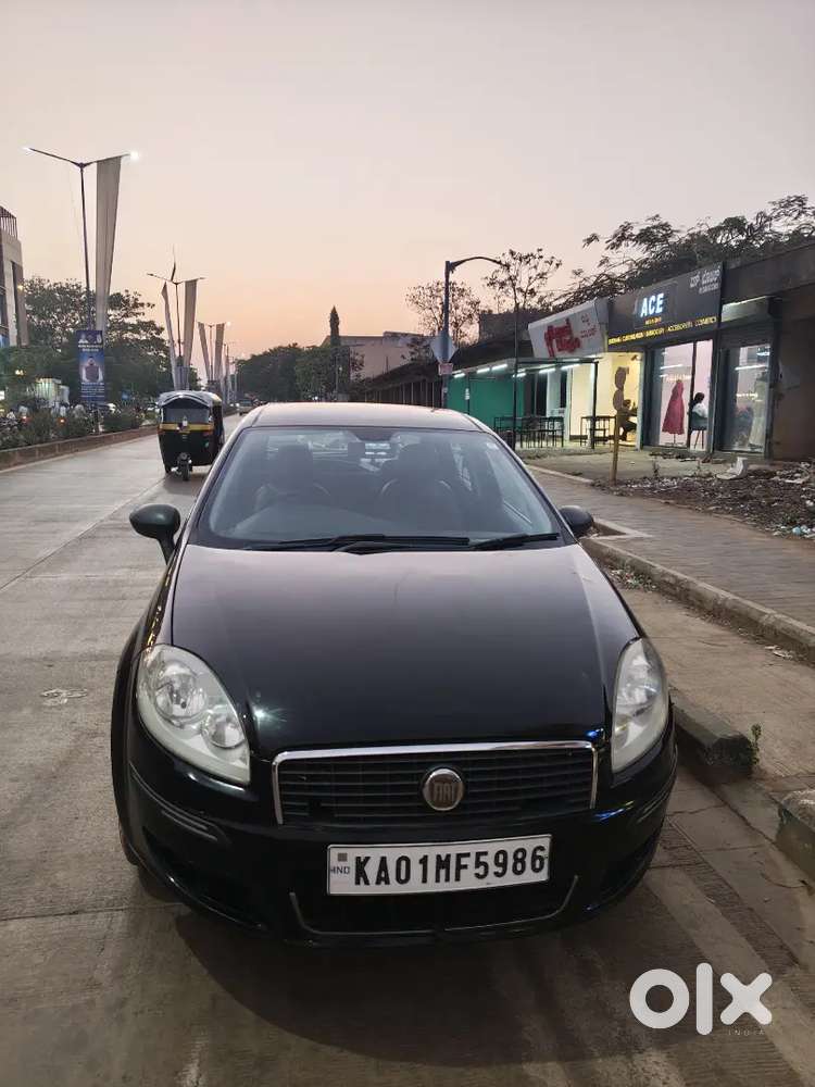 Fiat Linea 2010 Petrol 85000 Km Driven