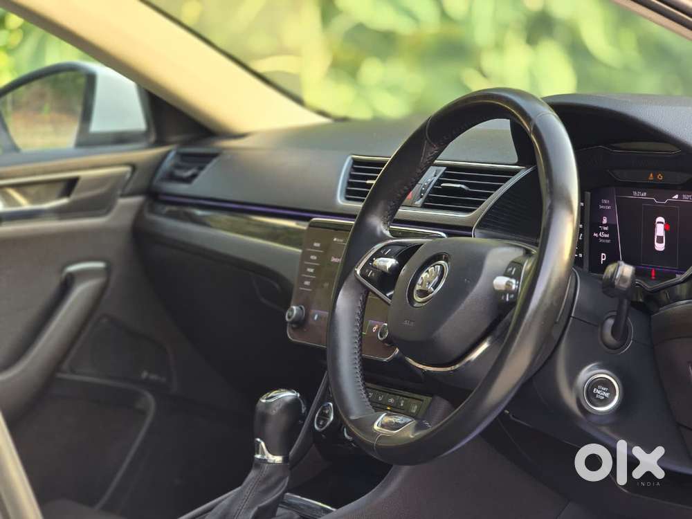 Skoda Superb 2.0 Tsi At L&k, 2021, Petrol