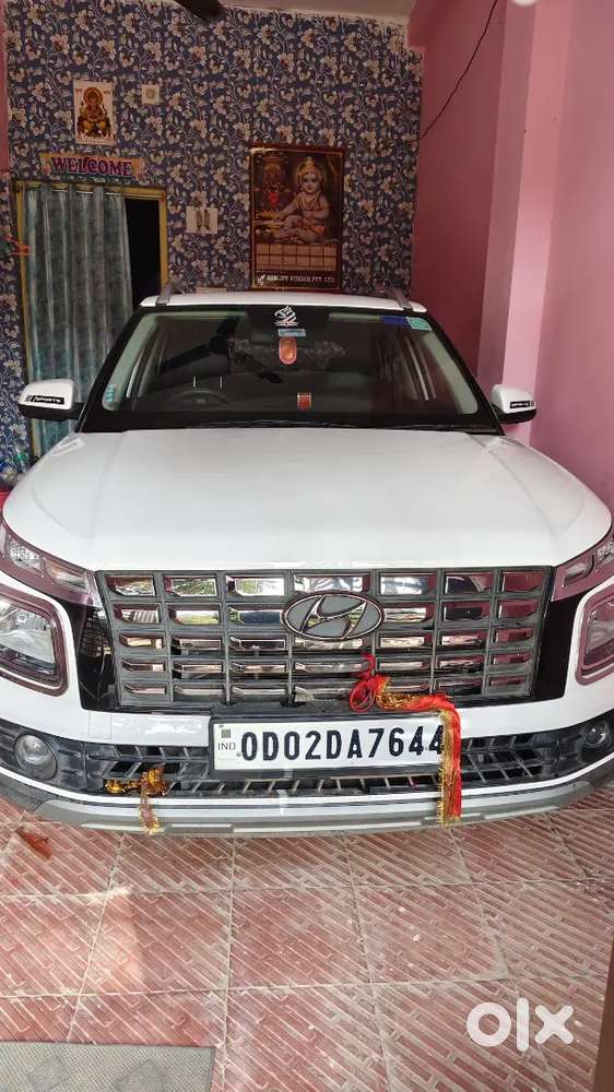 Hyundai Venue 2025 Petrol 20000 Km Driven