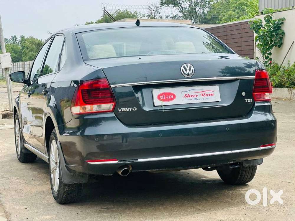 Volkswagen Vento 1.2 Tsi Highline At, 2017, Petrol