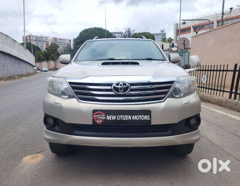 Toyota Fortuner 3.0 4x2 Automatic, 2012, Diesel