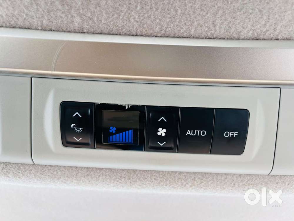 Toyota Innova Crysta 2.4 Vx Mt, 2019, Diesel