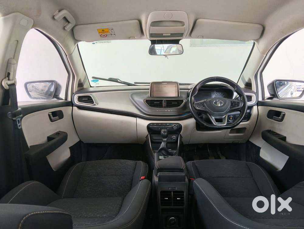 Tata Altroz 1.2 Xz Urban Petrol, 2022, Petrol