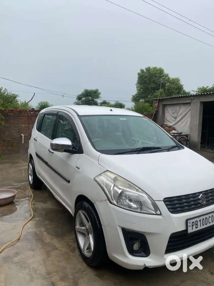 Maruti Suzuki Ertiga 2012 Diesel 250000 Km Driven Good Conditions
