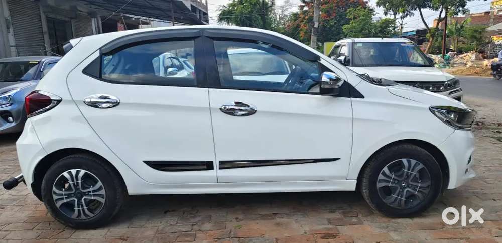 Tata Tiago 2024 Revotorq Xt