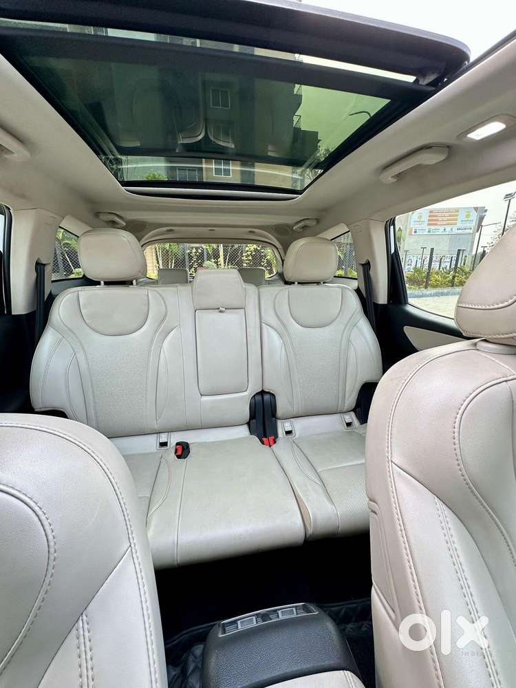 Mahindra Xuv700 2.2 Ax 7 Diesel Mt Str, 2022, Diesel