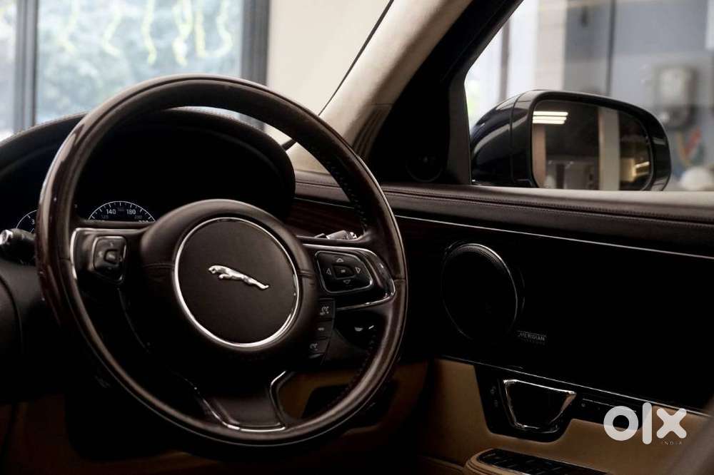 Jaguar Xj 2.0l Portfolio, 2017, Petrol