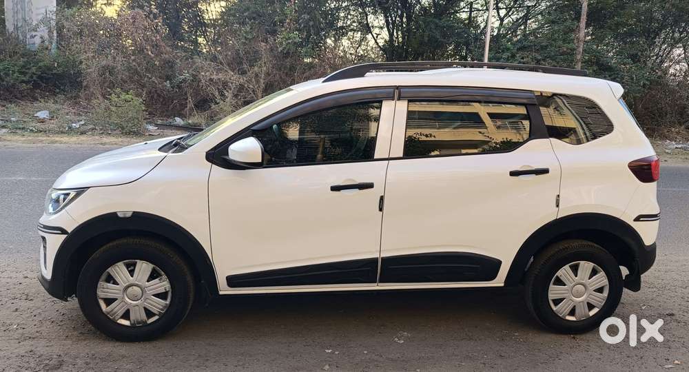 Renault Triber 1.0 Rxe, 2020, Petrol