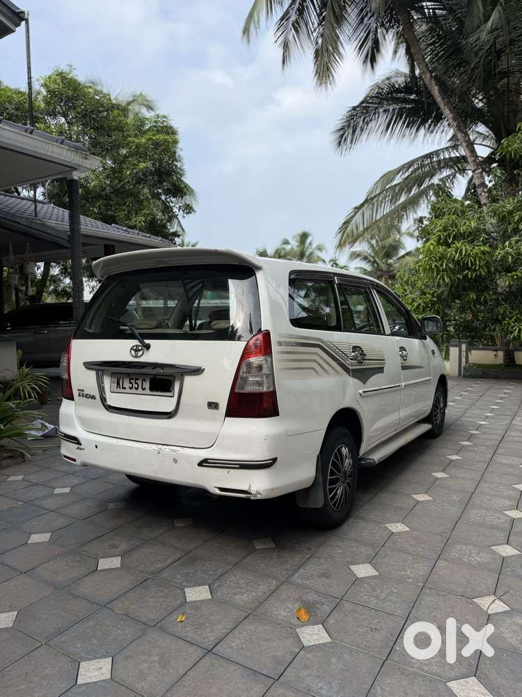 Toyota Innova 2.5 G (diesel) 8 Seater, 2009, Diesel