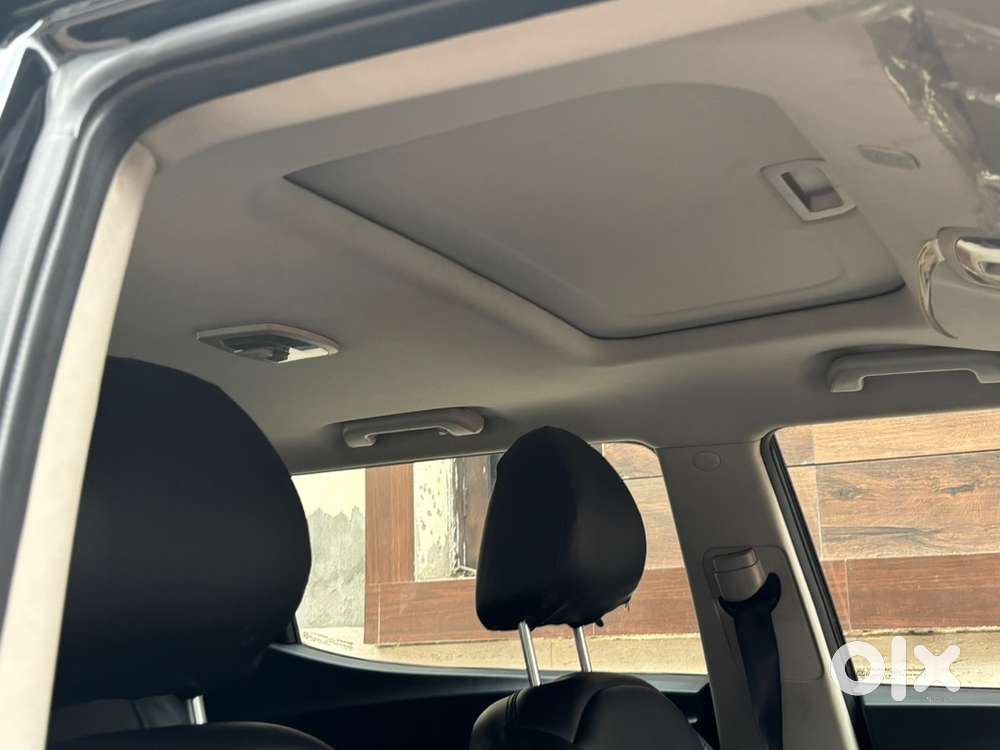 Mahindra Xuv300 Petrol Manual 2023