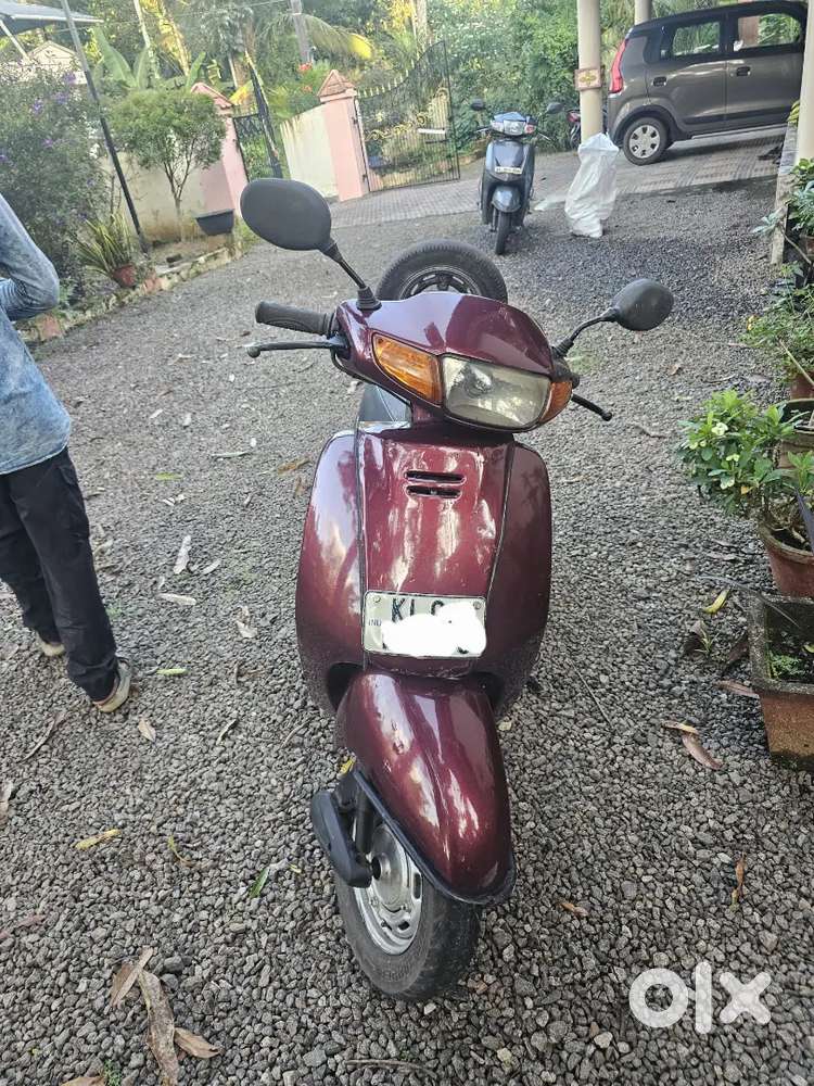 2003 activa Scooters 1825041397