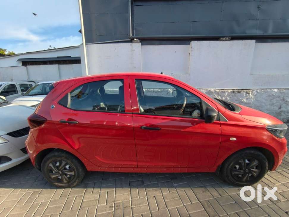Tata Tiago 1.05 Revotorq Xe, 2023, Petrol