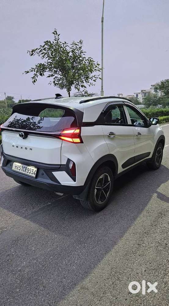 Tata Nexon Smart Plus S 1.2 Revotron Petrol 5 Mt, 2024