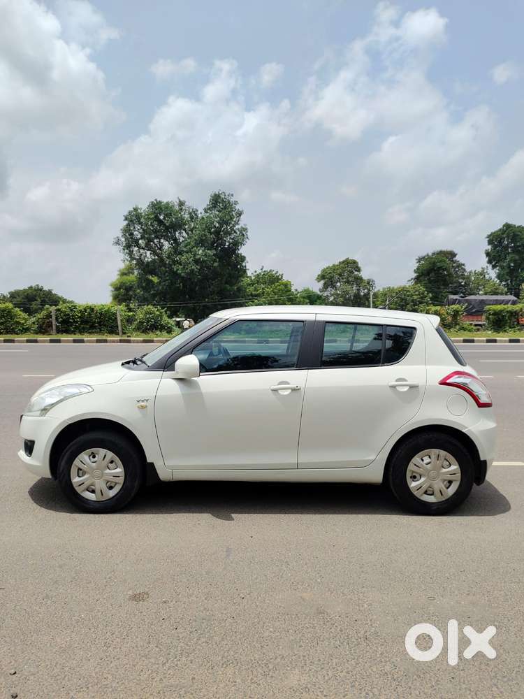 Maruti Suzuki Swift Lxi, 2014, Cng & Hybrids
