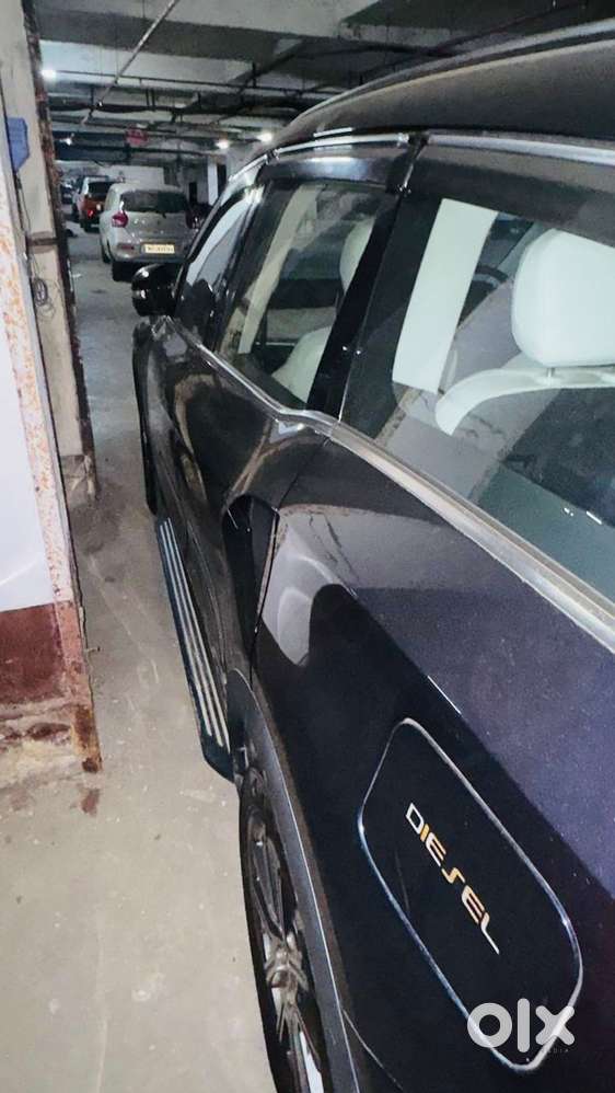 Mahindra Xuv700 Ax7 L Mt Diesel