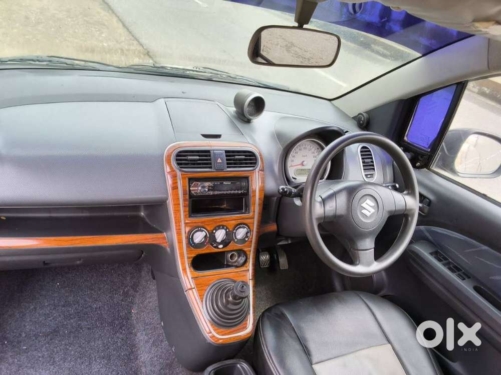 Maruti Suzuki Ritz Vxi, 2011, Petrol