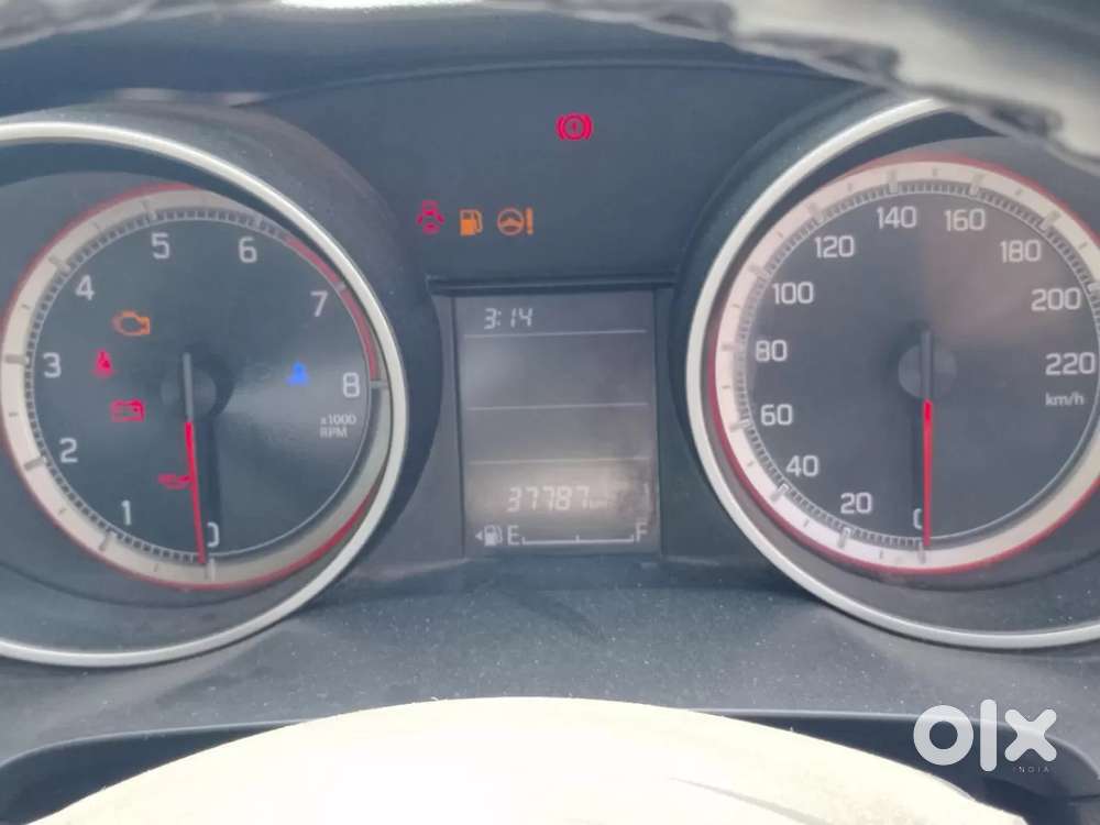 Maruti Suzuki Swift 2018 Vxi, 2019, Petrol