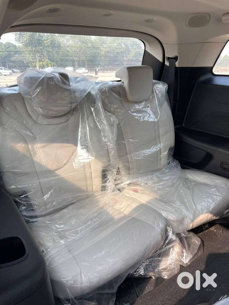 Mahindra Xuv700 2.0 Ax 7 Petrol At Luxury Pack Str, 2024, Petrol