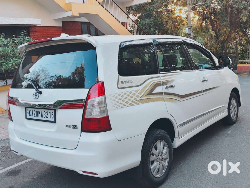 Toyota Innova 2.5 Gx 7 Seater Bs Iv, 2015, Diesel