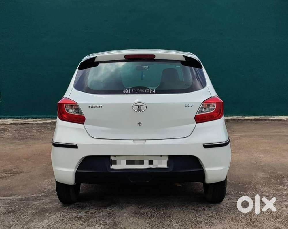 Tata Tiago 1.2 Revotron Xt (o), 2018, Petrol