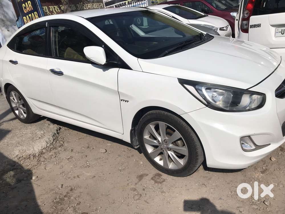 Hyundai Verna Fluidic 1.6 Vtvt Sx Opt, 2012, Petrol